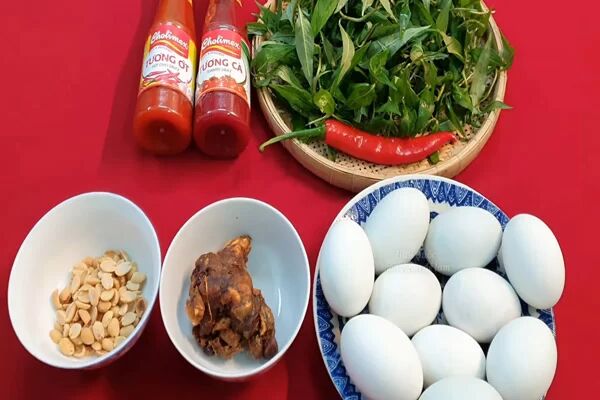 Learn Hanoi’s food heritage with expert insights